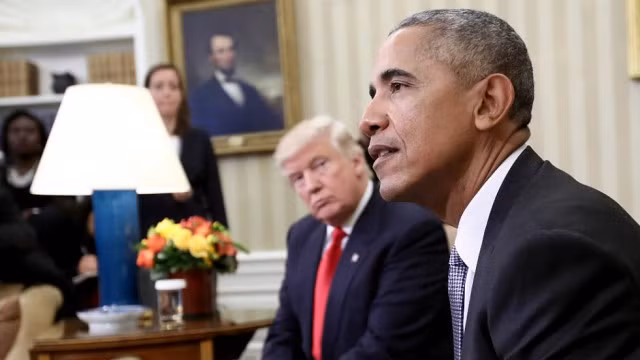 Tổng thống Mỹ Barack Obama và ông Donald Trump.
