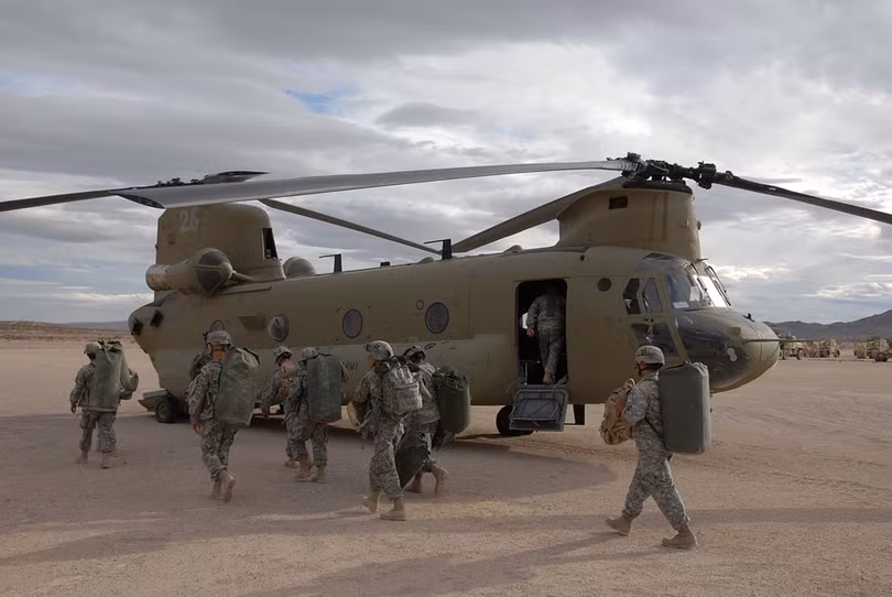 Máy bay trực thăng vận tải hạng nặng CH-47F do Mỹ chế tạo (ảnh tư liệu)