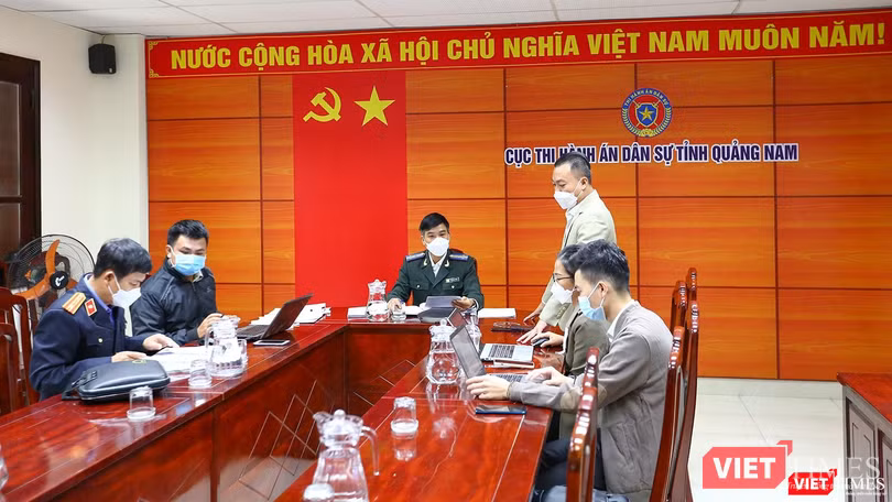 Ông Trương Văn Hào - Tổng Giám đốc Công ty CP đầu tư Hoàng Nhất Nam ý kiến tại buổi làm việc