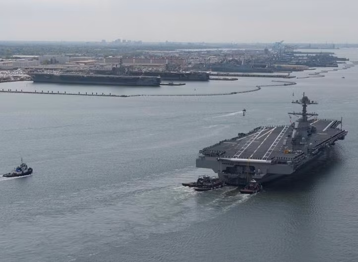 Hải quân Mỹ đã biên chế tàu sân bay động cơ hạt nhân thế hệ mới USS Gerald Ford. Ảnh: The Financial Express.