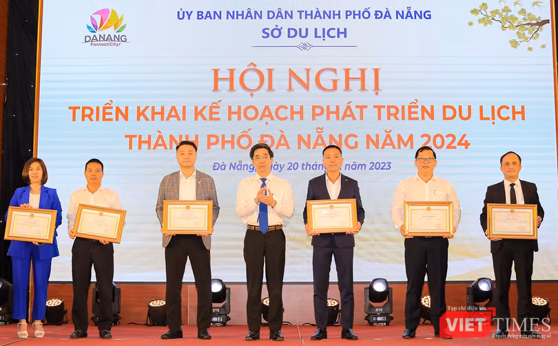 vt_du lich da nang 2.png