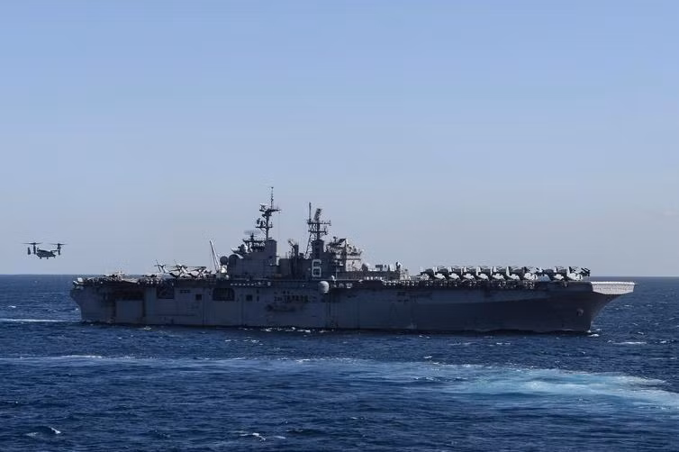 Tàu tấn công đổ bộ USS Bonhomme Richard LHD-6. Ảnh: navy.mil