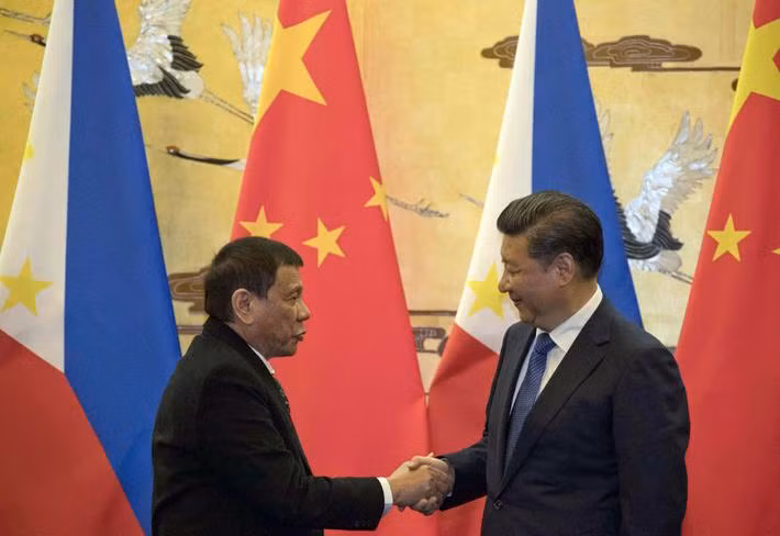 Từ ngày 18 đến ngày 21/10/2016, Tổng thống Philippines Rodrigo Duterte thăm Trung Quốc. Ảnh: UDN