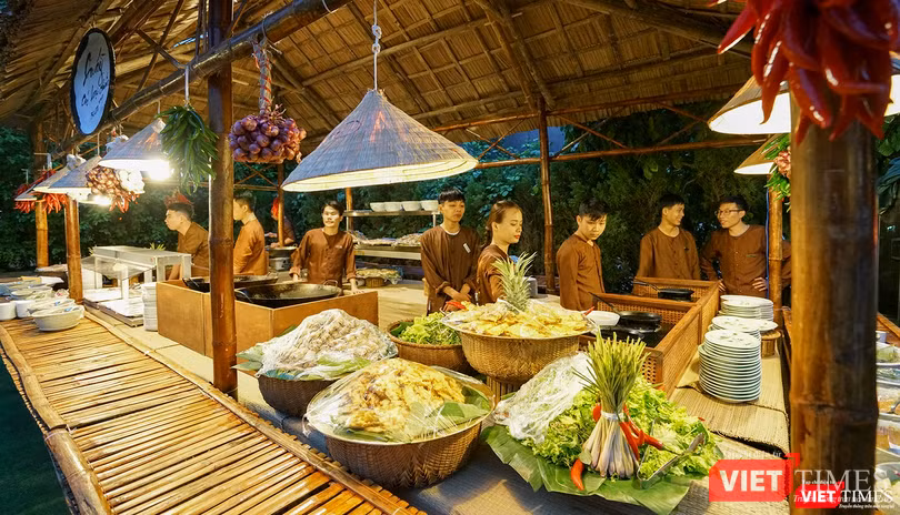 Góc ẩm thực truyền thống tại "Chợ quê ngày Tết" Góc ẩm thực truyền thống tại "Chợ quê ngày Tết"