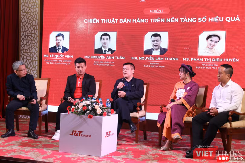 Ông Nguyễn Lâm Thanh - Phó Chủ tịch Hội Truyền thông số Việt Nam, Đại diện TikTok Việt Nam chia sẻ tại hội thảo Ông Nguyễn Lâm Thanh - Phó Chủ tịch Hội Truyền thông số Việt Nam, Đại diện TikTok Việt Nam chia sẻ tại hội thảo