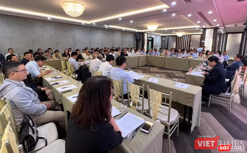 Quang cảnh hội nghị Quang cảnh hội nghị