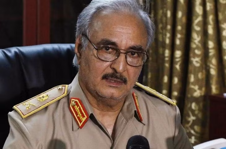 Tướng Khalifa Haftar hiện là Tổng Tư lệnh Quân đội Libya, được Nga công khai ủng hộ. Ảnh: African Leadership Magazine