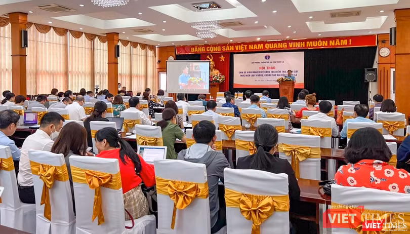 Quang cảnh hội thảo Quang cảnh hội thảo
