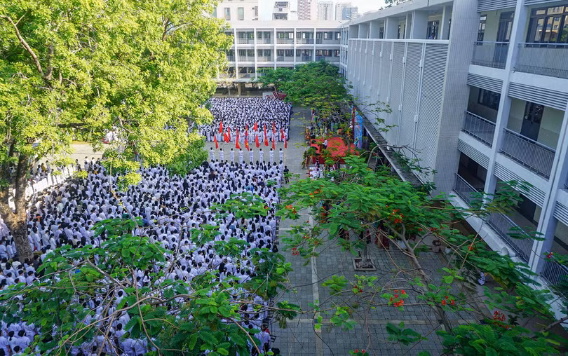Lễ Khai giảng năm học 2022-2023 tại Trường THPT Phan Châu Trinh (Đà Nẵng) 