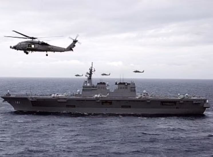 Tàu sân bay trực thăng Ise lớp Hyuga của Lực lượng phòng vệ biển Nhật Bản. Ảnh: The Diplomat.