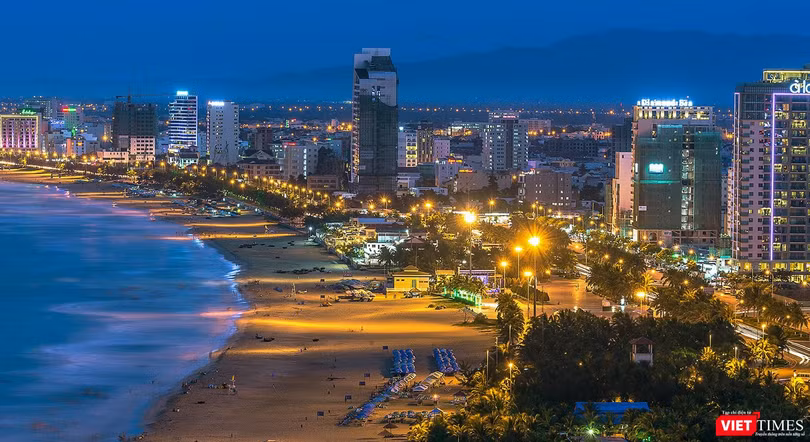 Bãi biển du lịch phía Đông TP Đà Nẵng đã bắt đầu nhộn nhịp đón khách du lịch trở lại