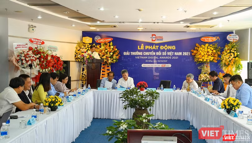 Sự kiện phát động Giải thưởng Chuyển đổi số Việt Nam - VDA 2021 tại Đà Nẵng. Sự kiện phát động Giải thưởng Chuyển đổi số Việt Nam - VDA 2021 tại Đà Nẵng.