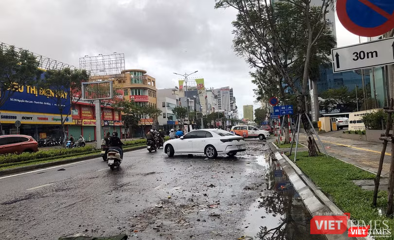 Đường Nguyễn Văn Linh