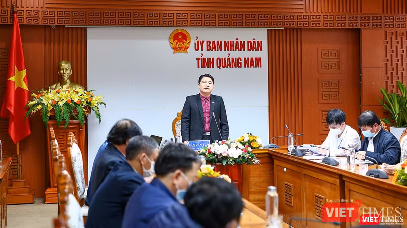 Ông Trần Văn Tân - Phó Chủ tịch UBND tỉnh Quảng Nam - thông tin tình hình KT-XH tỉnh Quảng Nam năm 2021 và nhiệm vụ trọng tâm năm 2022 Ông Trần Văn Tân - Phó Chủ tịch UBND tỉnh Quảng Nam - thông tin tình hình KT-XH tỉnh Quảng Nam năm 2021 và nhiệm vụ trọng tâm năm 2022
