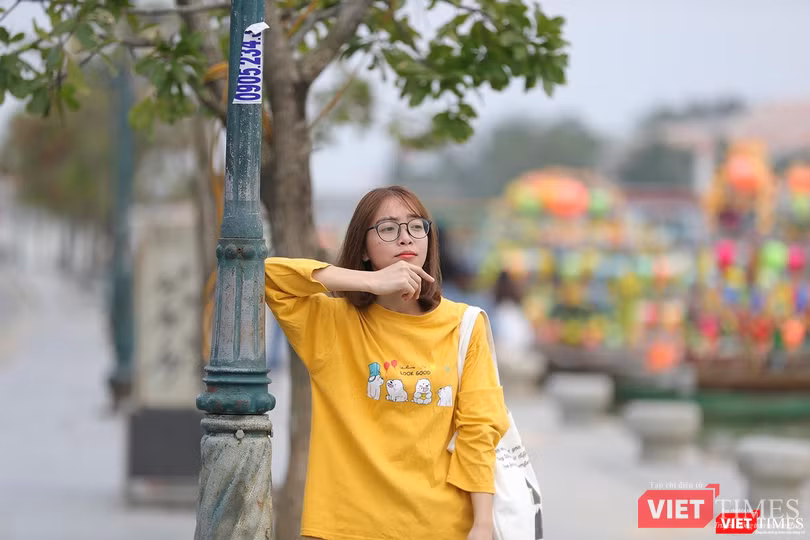 Làm dáng
