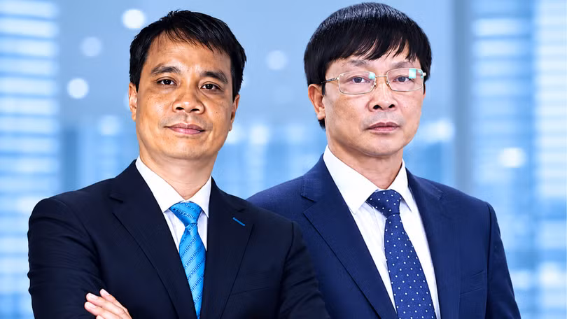 Ông Vũ Thế Phiệt (trái), ông Nguyễn Hữu Tới (phải).