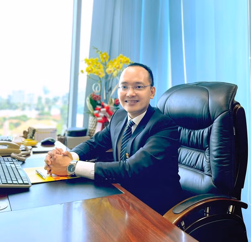 3-ong-nguyen-vinh-tuyen-ptgd-nam-a-bank.jpg