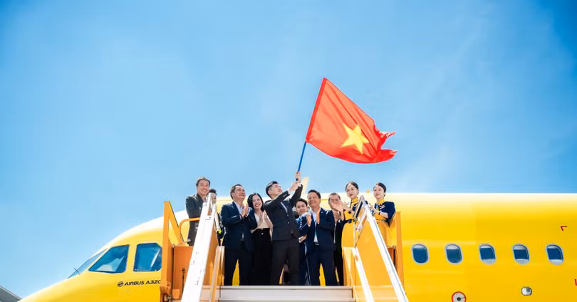 Khát vọng bầu trời và tầm nhìn của Bầu Hiển