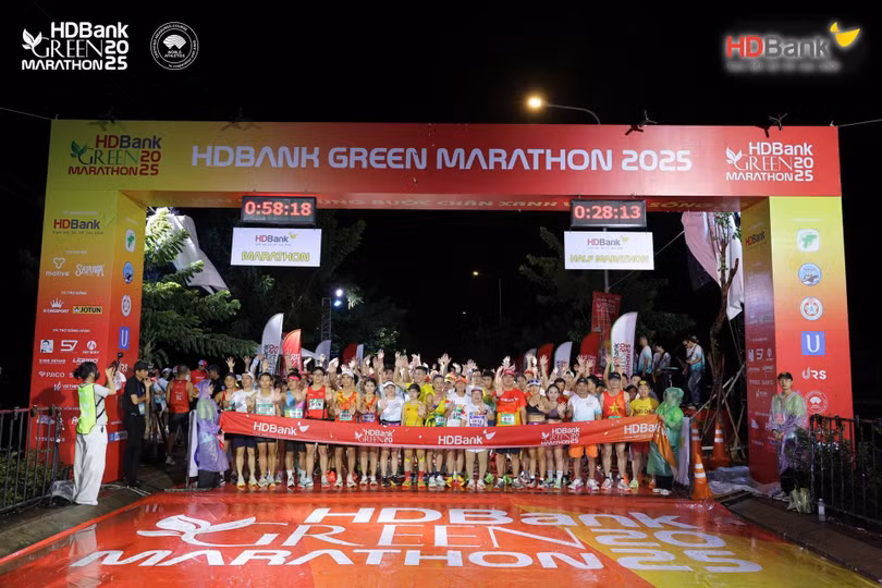 HDBank Green Marathon ngày càng trở thành điểm hẹn quen thuộc của đông đảo cộng đồng yêu chạy bộ.