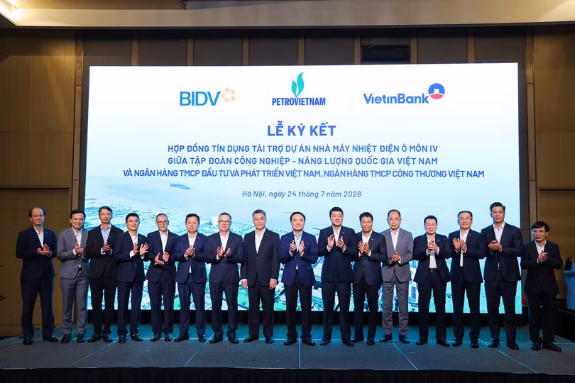 lanh-dao-petrovietnam-bidv-va-vietinbank-tai-le-ky-ket.jpg