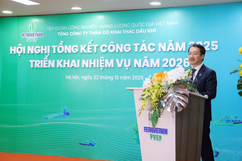 Đồng chí Nguyễn Thiện Bảo - Tổng Giám đốc PVEP báo cáo tổng kết công tác năm 2025.