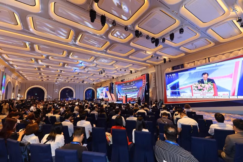 Toàn cảnh sự kiện Smart Banking Summit 2026.