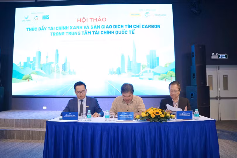 hoi-thao-tai-chinh-xanh-2.jpg