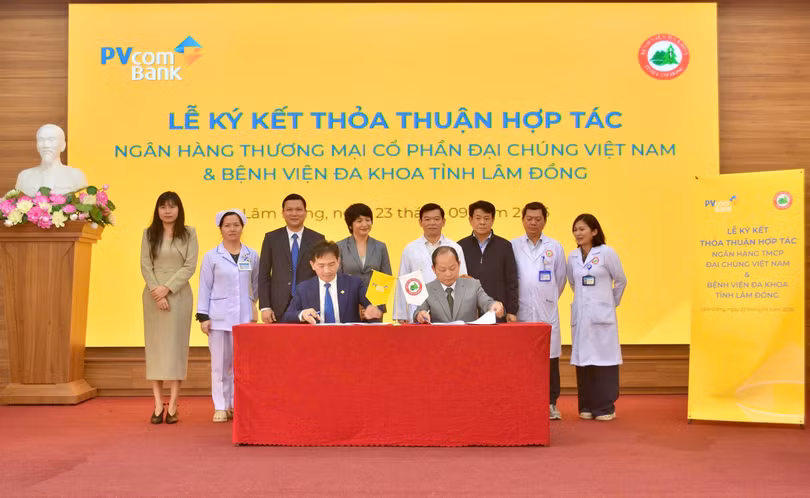 PVcomBank và Bệnh viện Đa khoa tỉnh Lâm Đồng ký kết thỏa thuận hợp tác