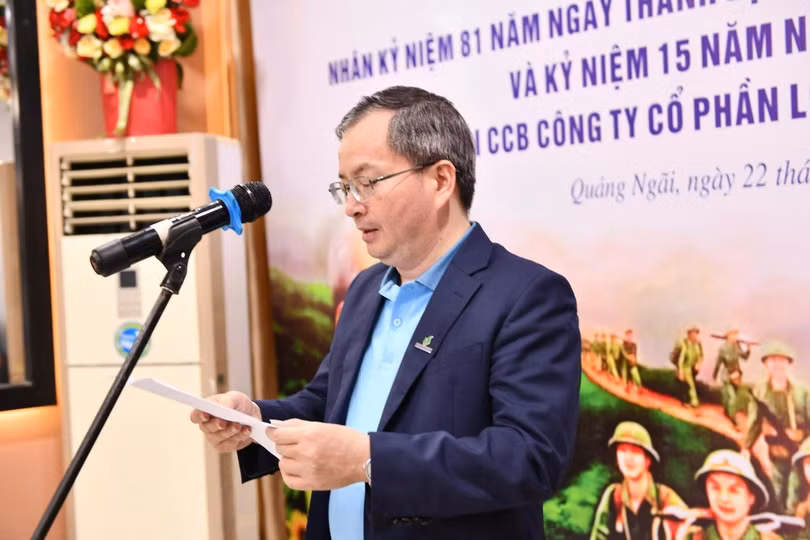 Ông Khương Lê Thành - Chủ tịch Hội CCB, Thành viên HĐQT BSR ôn lại truyền thống vẻ vang của Quân đội Nhân dân Việt Nam và lịch sử hào hùng của dân tộc.