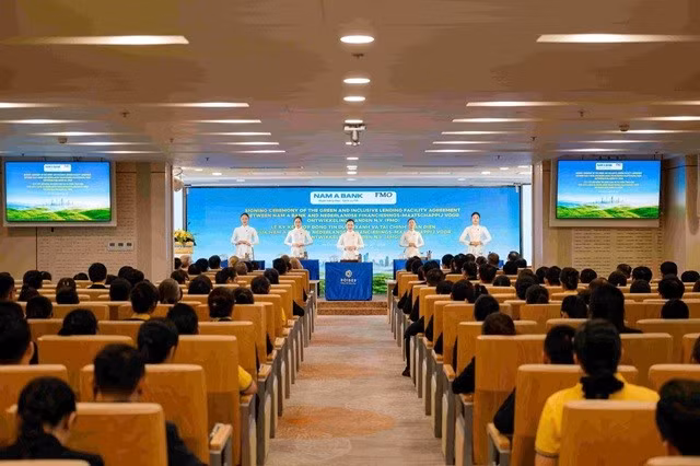 Toàn cảnh sự kiện.