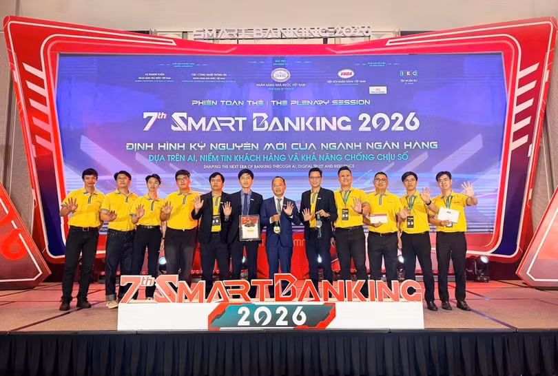 Trải qua nhiều vòng thi gay cấn, Nam A Bank xuất sắc đoạt Giải Ba tại Cuộc thi AI Hackathon.