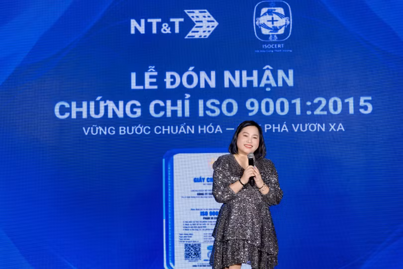 Bà Võ Thuỵ Cam Tuyền - Tổng Giám đốc Công ty chia sẻ về chứng nhận ISO 9001:2015.