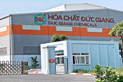 Vì sao lợi nhuận Hóa chất Đức Giang “bốc hơi” hơn 50% trong quý II?