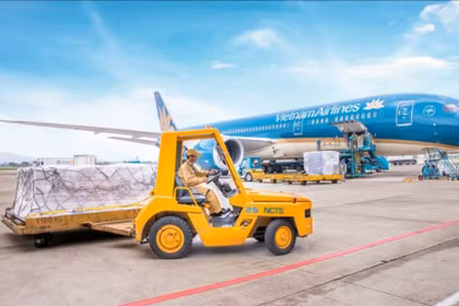 Doanh nghiệp hàng không ở Hà Nội miễn nhiệm Tổng Giám đốc