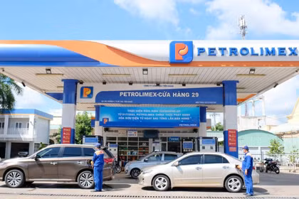 Petrolimex muốn bán toàn bộ cổ phiếu quỹ, chuyện gì đang xảy ra?