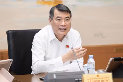 Thủ tướng: Có thể rút thời gian làm thủ tục điện gió ngoài khơi từ 10 năm xuống 5 năm