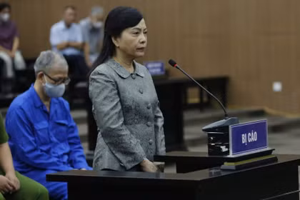 Bà Nguyễn Thị Kim Tiến khai về số tiền nhận từ cấp dưới, day dứt vì để công trình kéo dài