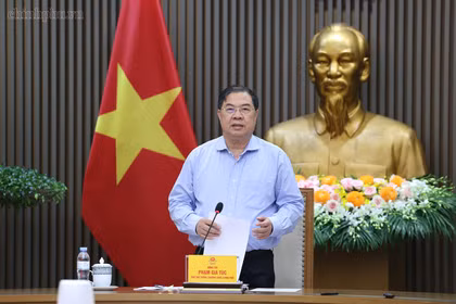 Phó thủ tướng Thường trực nhấn mạnh yêu cầu tập trung triển khai những nhiệm vụ cấp bách có tính liên ngành. Ảnh: VGP.