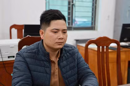 Bắt lái thuyền vụ chìm tàu 6 người tử vong ở hồ Thác Bà