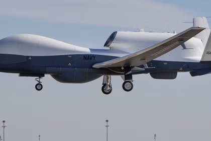 Máy bay không người lái MQ-4C Triton của Hải quân Mỹ. Ảnh: MW.