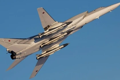 Máy bay ném bom Tu-22M3 được trang bị tên lửa Kh-22. Ảnh: MW.