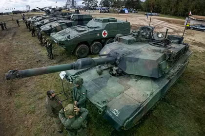 Một cuộc diễn tập quân sự của NATO diễn ra tại Ba Lan. Ảnh: Getty.