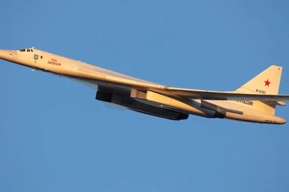 Máy bay ném bom chiến lược Tu-160. Ảnh: MW.