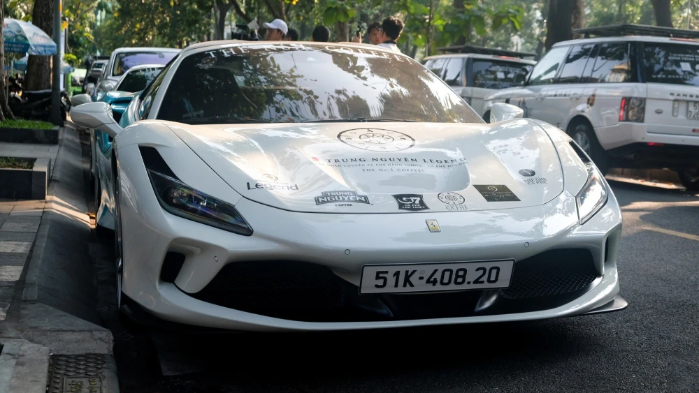 Dàn siêu xe của ông Đặng Lê Nguyên Vũ tái xuất với hành trình xuyên Việt