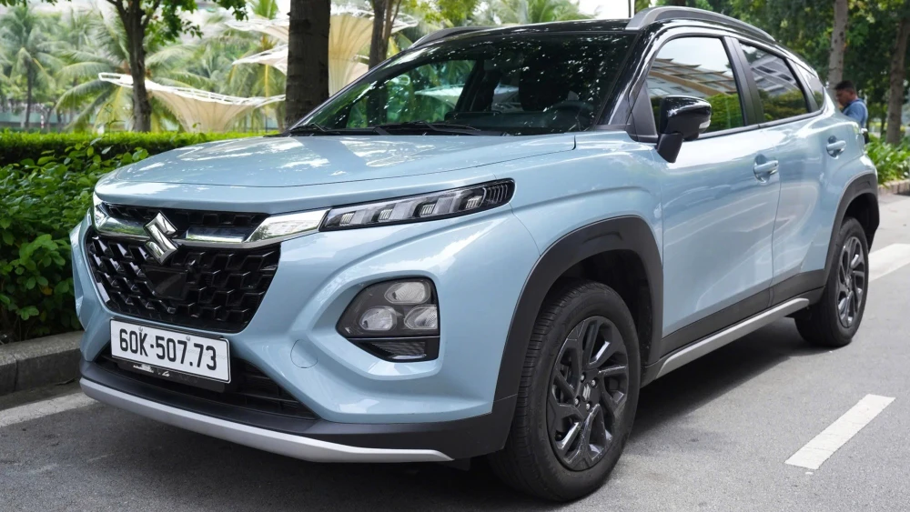 Chính sách thuế mới tác động như thế nào đến giá xe hybrid Việt Nam từ 2026?