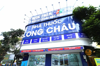 Giá xăng lập kỷ lục mới, Long Châu không tăng giá thuốc, miễn phí giao thuốc tận nhà