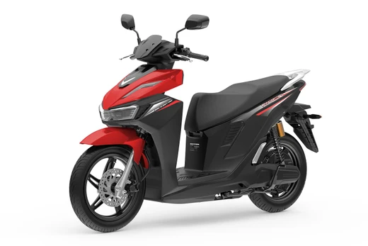 Viper có đầy đủ trang bị như mẫu xe tay ga như phanh đĩa, giảm xóc sau có bình dầu, đèn LED, đồng hồ kỹ thuật số. Ảnh: VinFast.