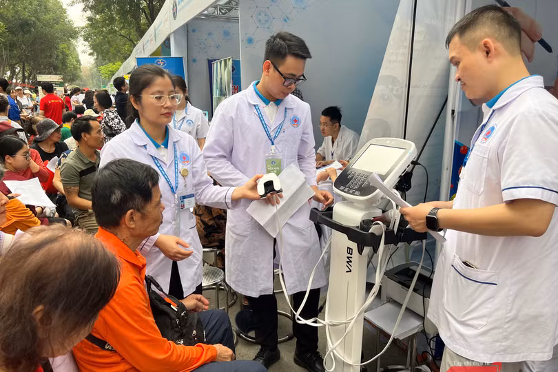 Phát động Ngày Sức khỏe toàn dân: Chuyển mạnh sang phòng bệnh