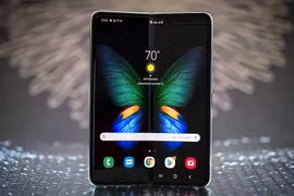 Samsung Galaxy Fold. Ảnh: Gizchina