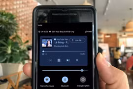 Cách bật trình điều khiển phát nhạc trên trình đơn cài đặt nhanh của Android 11 beta